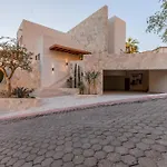 New Stunning Villa, Full Staff, Gym And Has Its Own Private Swimmable Beach