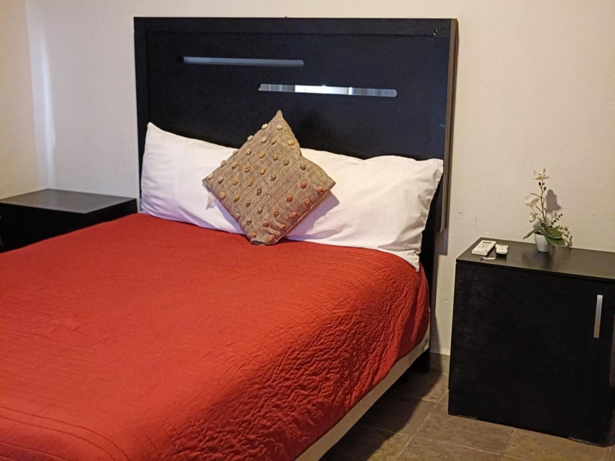 Hostal Las Quintas Guest house *