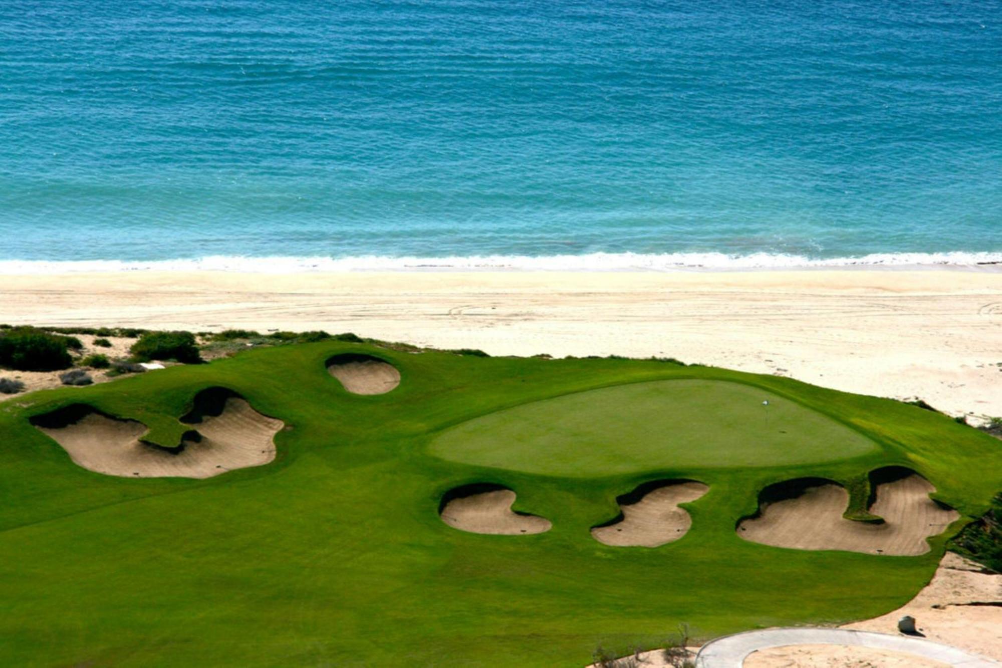 Zadun, A Ritz-carlton Reserve Hotel 5*