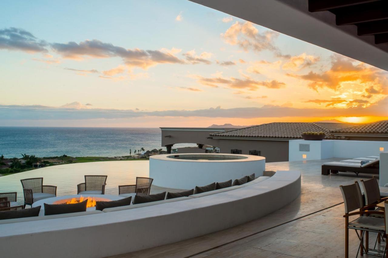 Casa Yvonne Modern Amenities Near Exclusive Golf Course Sleeps 16