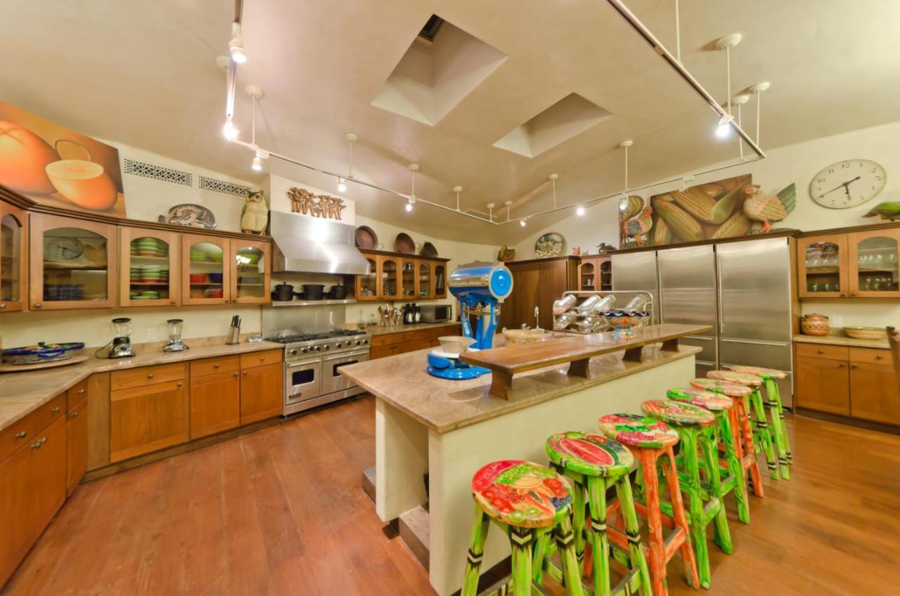 Casa Captiva Vacation Dream Elegant Beachside Living Sleeps 14 *