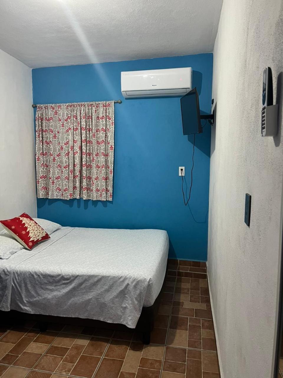 Habitación en casa particular Familia Sosa Suazo *