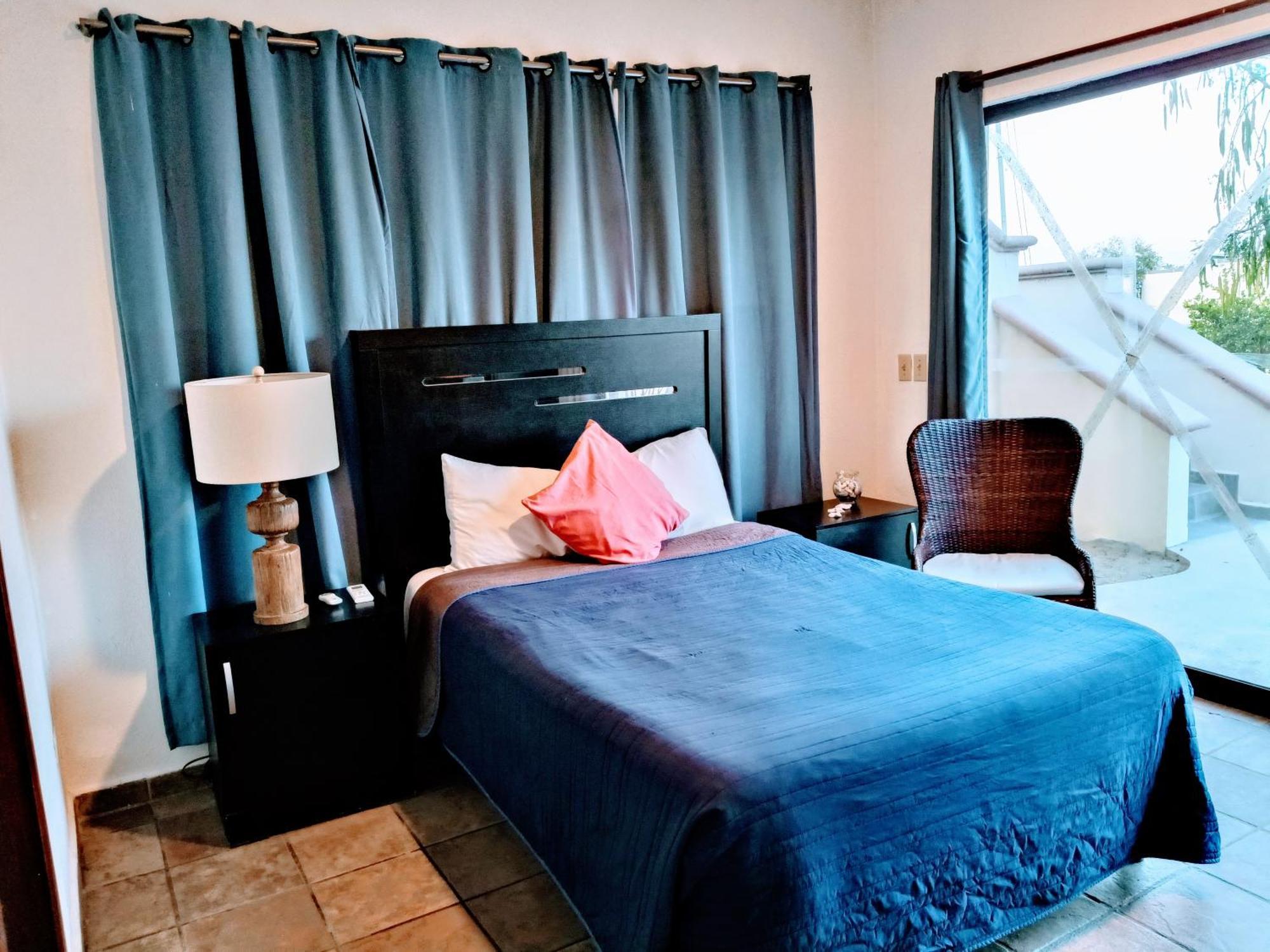 Guest house Hostal Las *