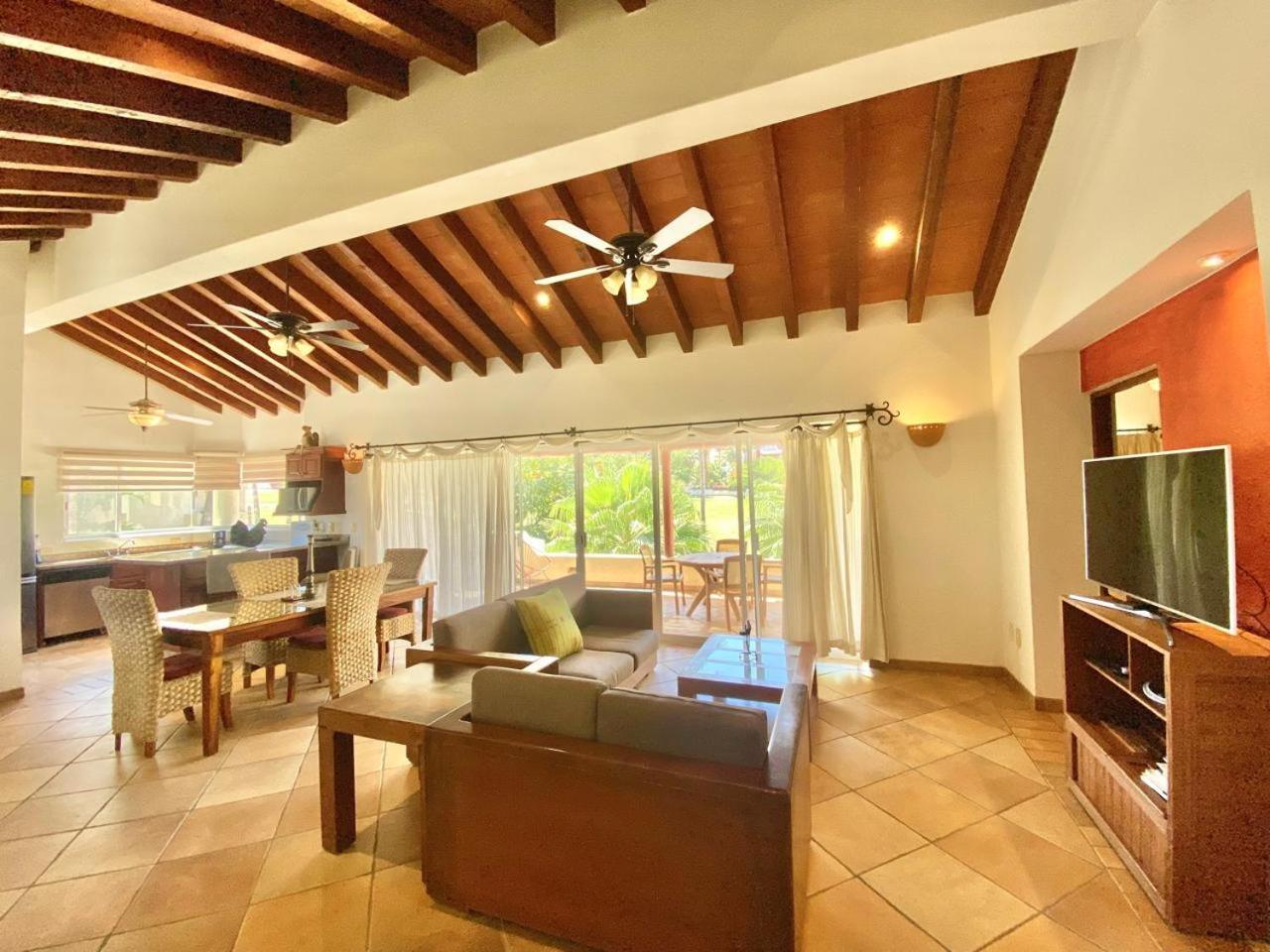 Guest house Hostal Las