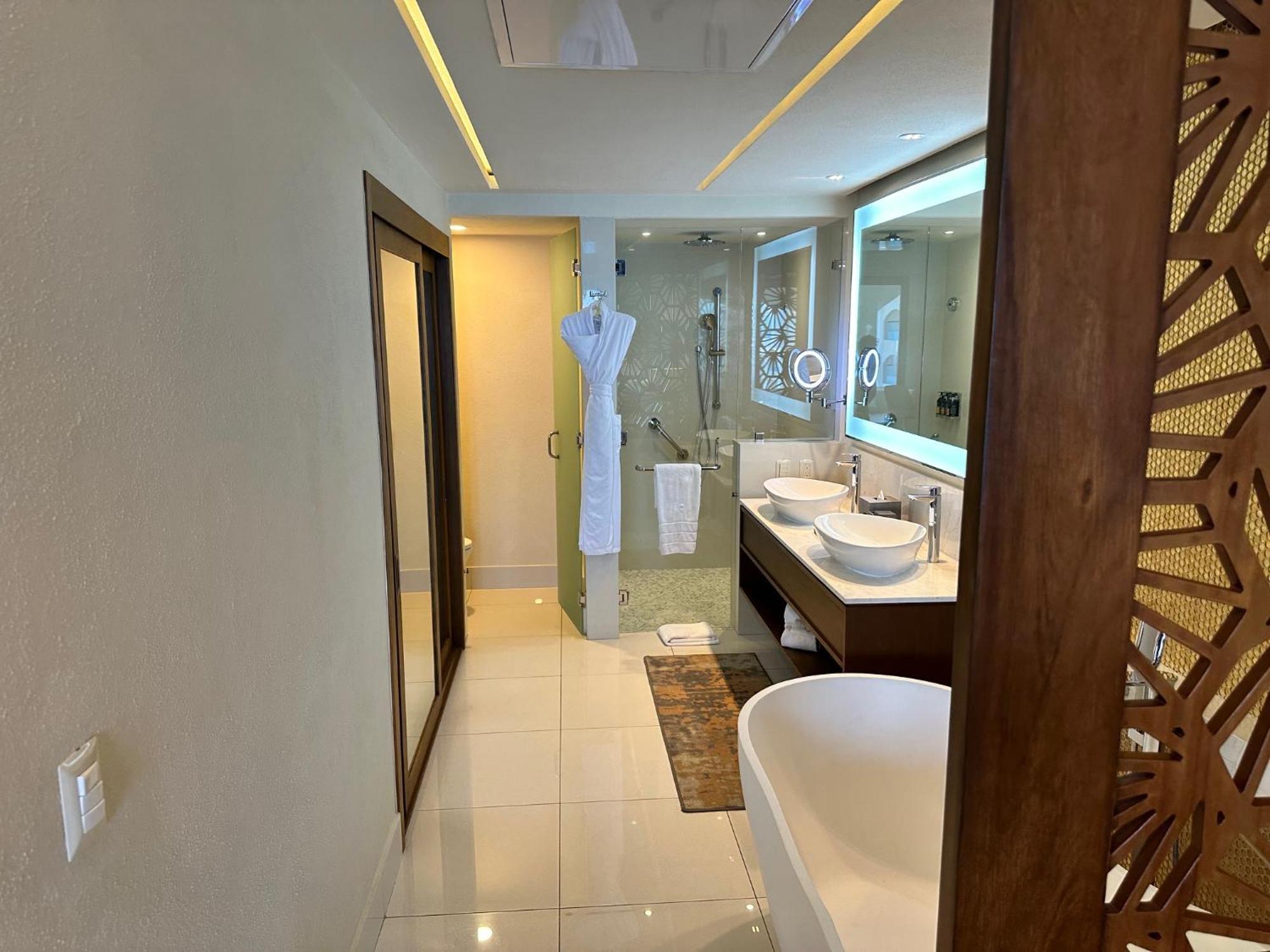 La Valancia Resort