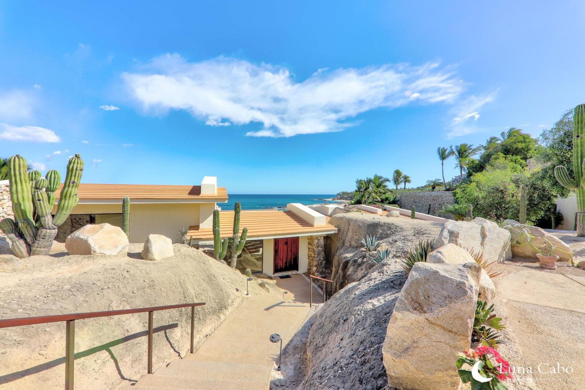 Beachside Paradise, Heated Pool, Sunsets & Bbq Villa *