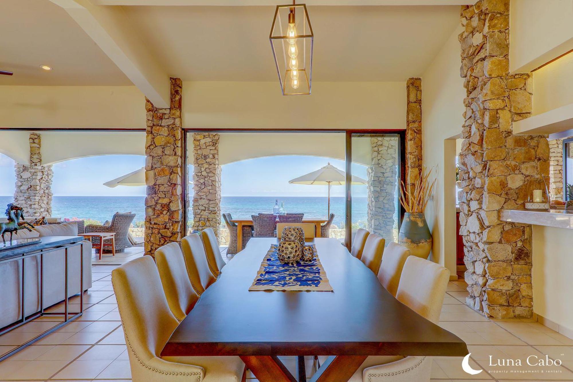 Villa Beachside Paradise, Heated Pool, Sunsets & Bbq