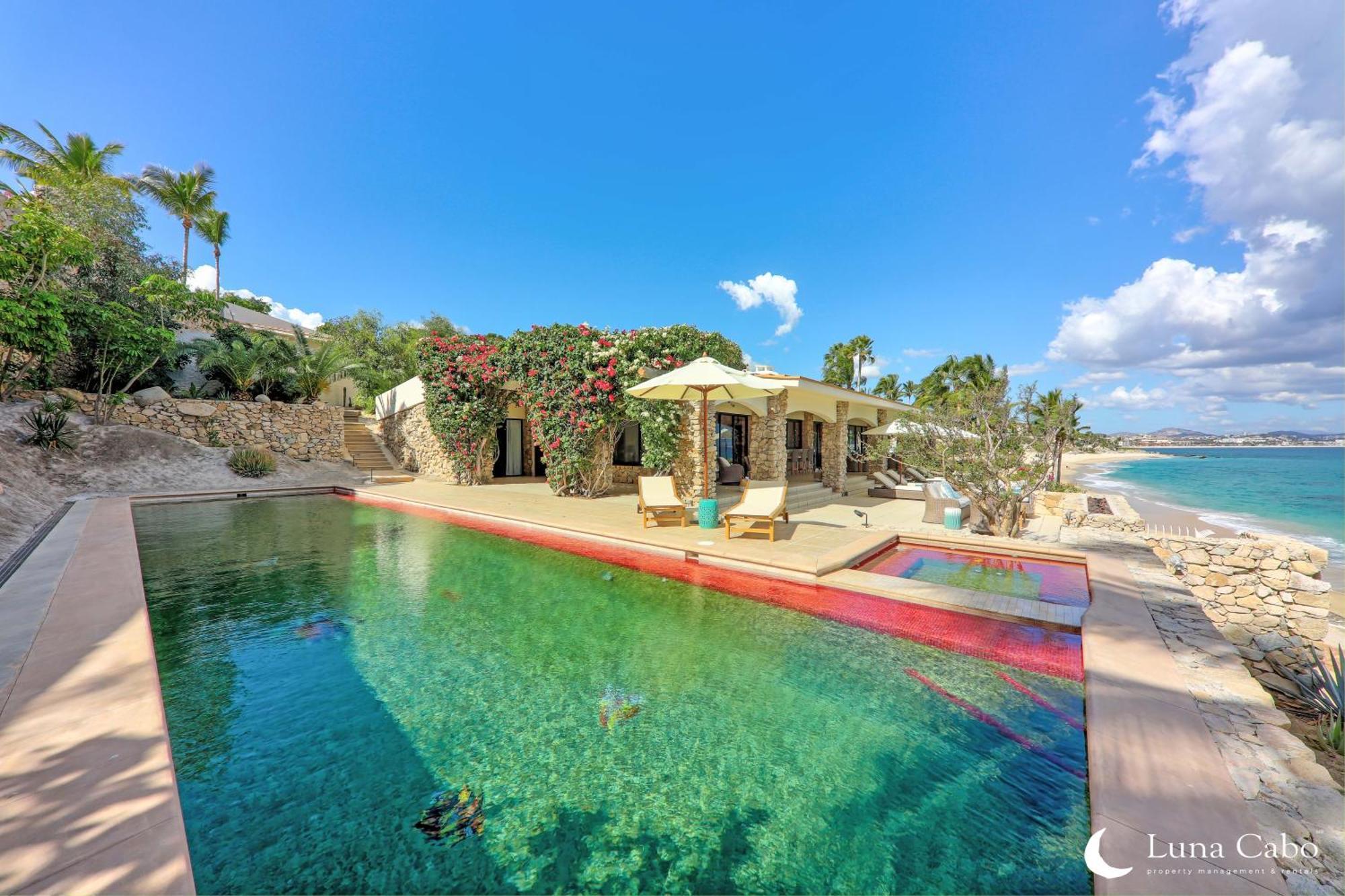 Beachside Paradise, Heated Pool, Sunsets & Bbq Villa *