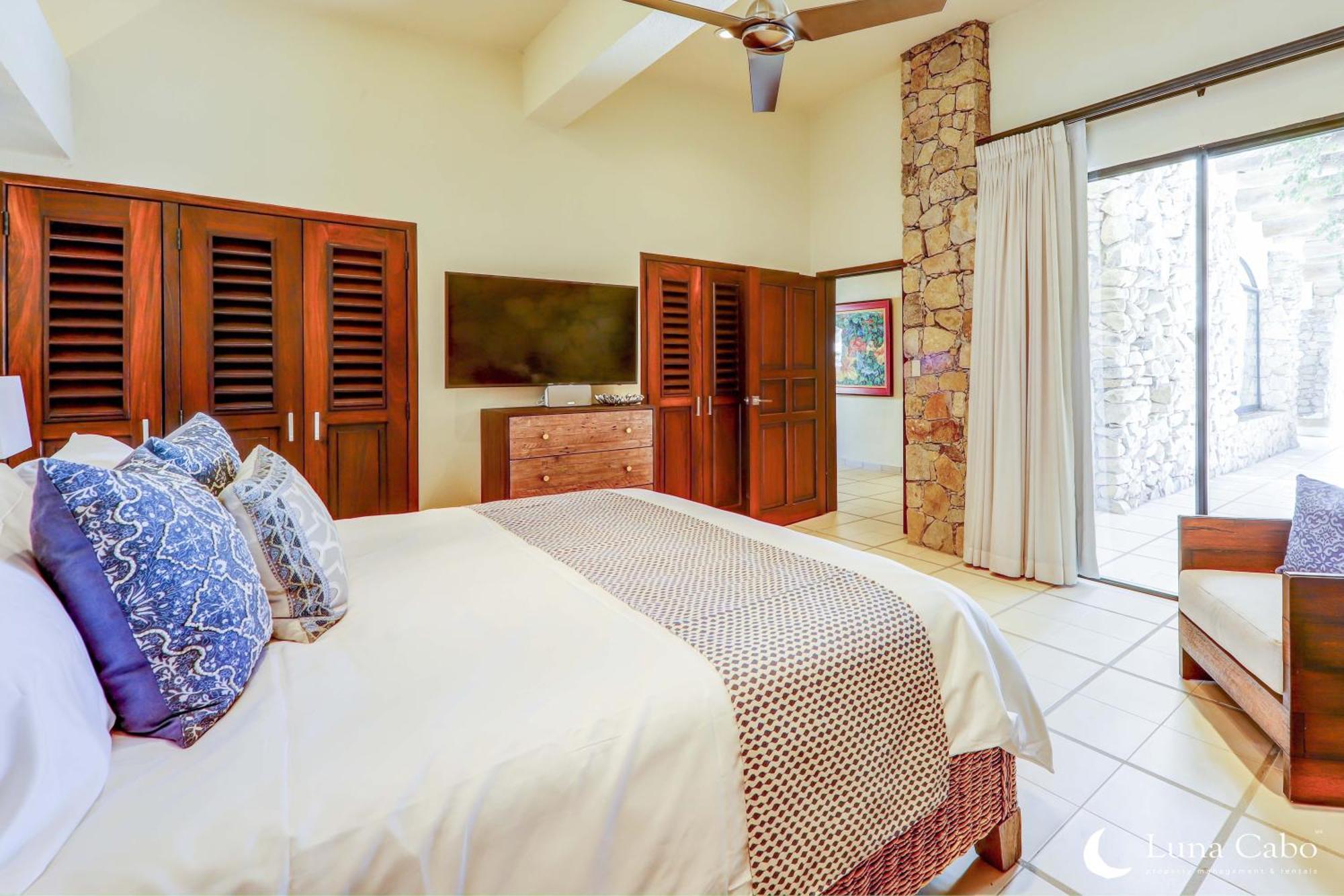 Beachside Paradise, Heated Pool, Sunsets & Bbq
