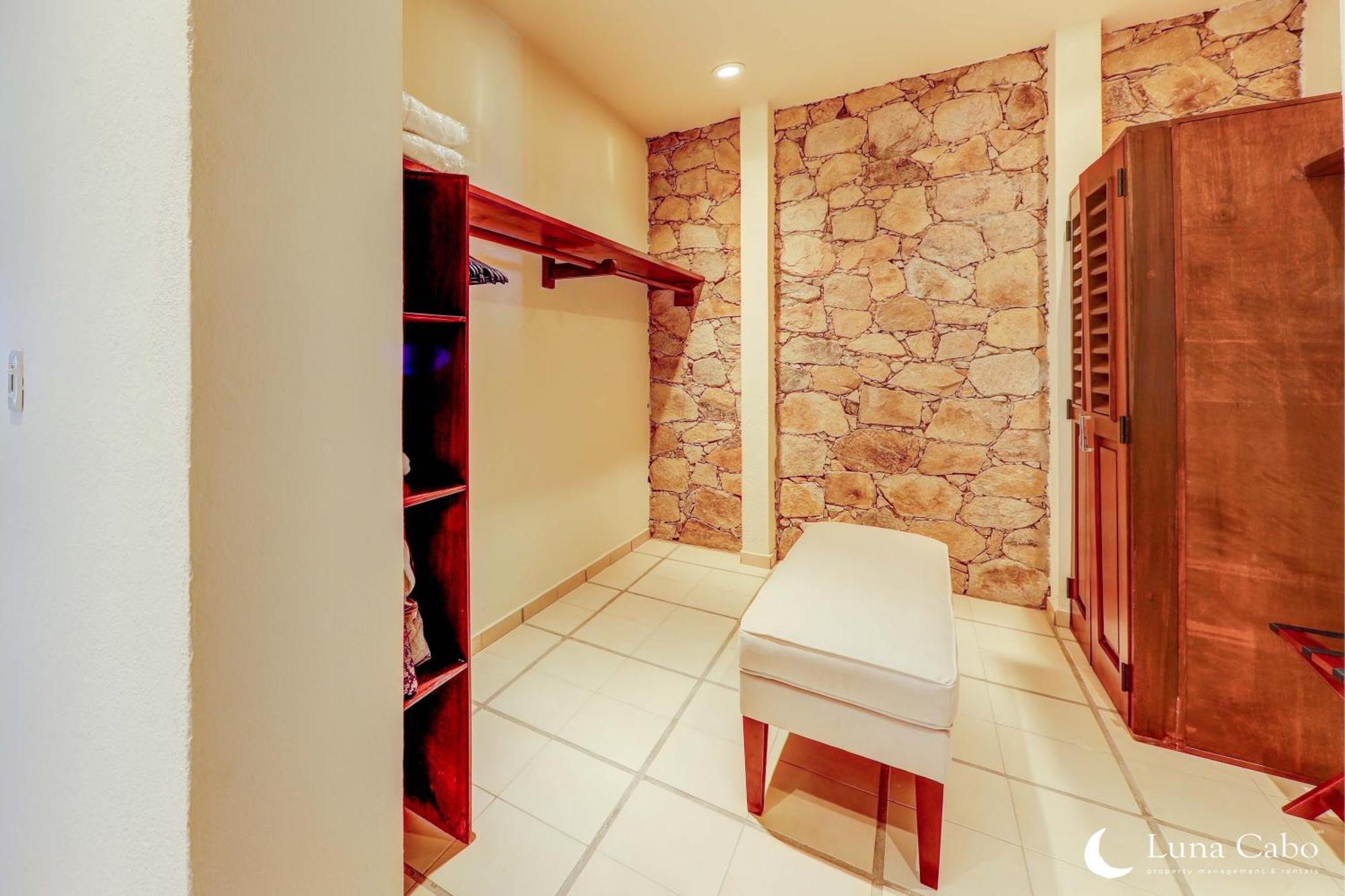 Beachside Paradise, Heated Pool, Sunsets & Bbq Villa *