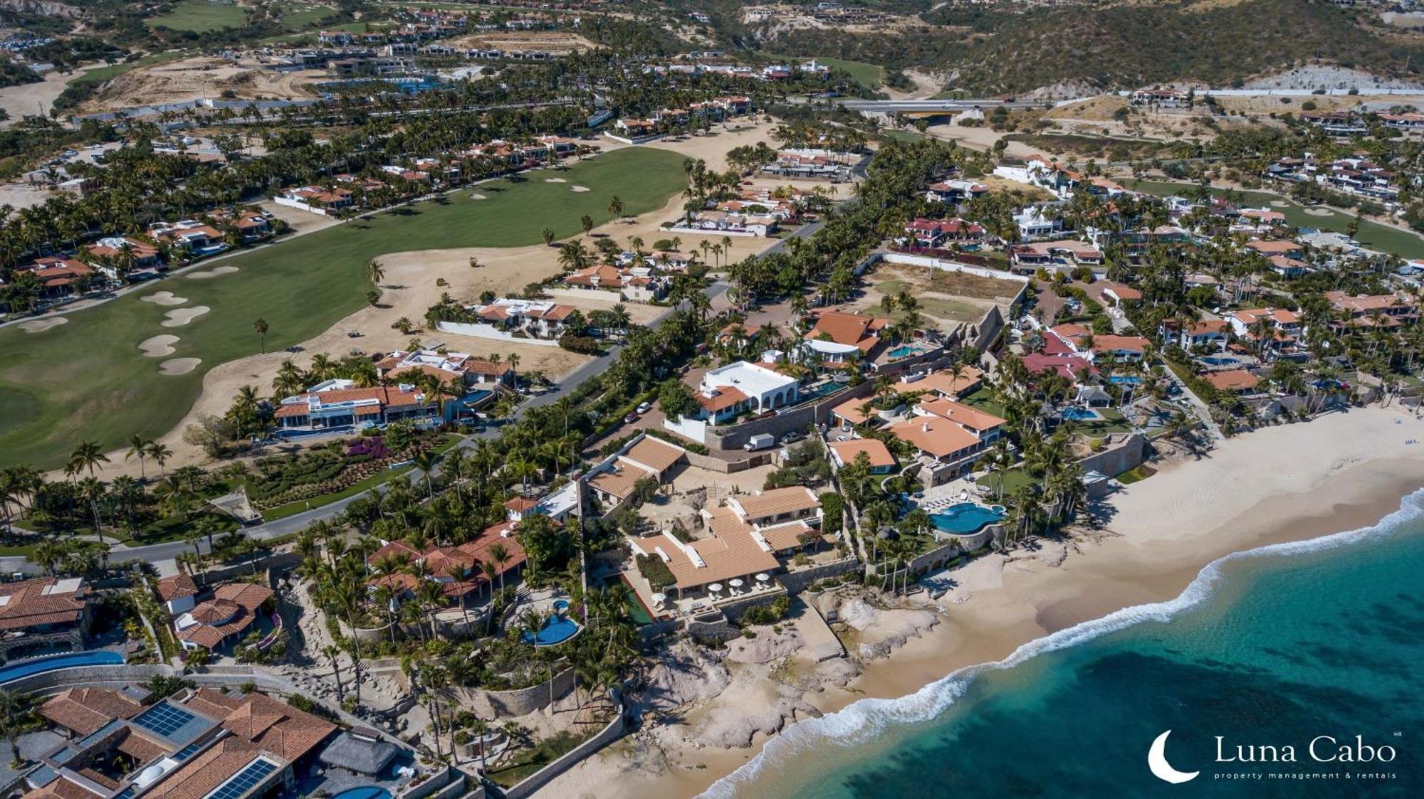 Beachside Paradise, Heated Pool, Sunsets & Bbq