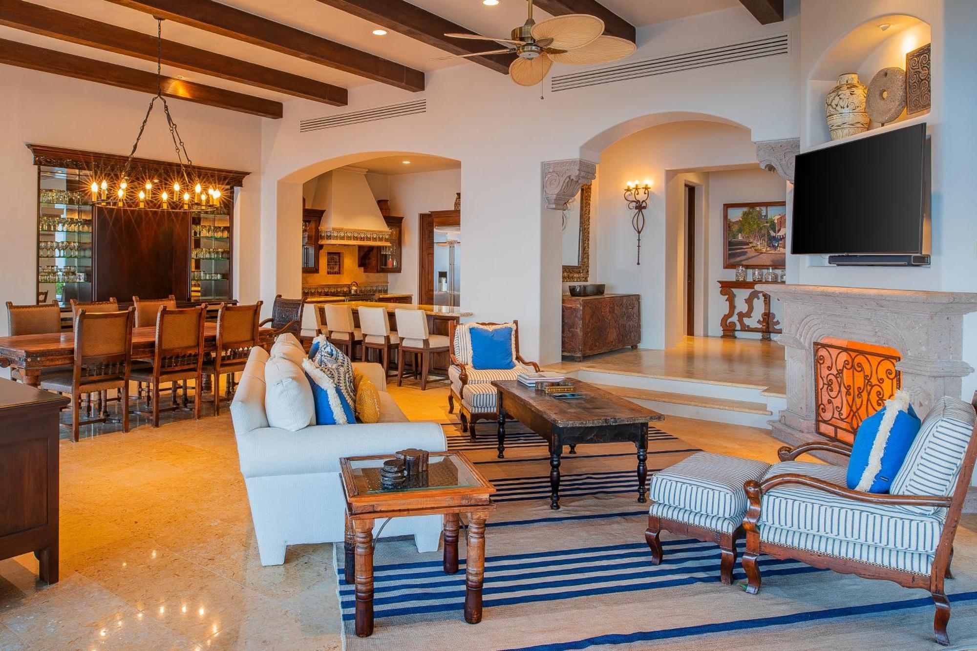 Del Mar Fully Staffed And Access To Golf & Palmilla Dunes Club Villa