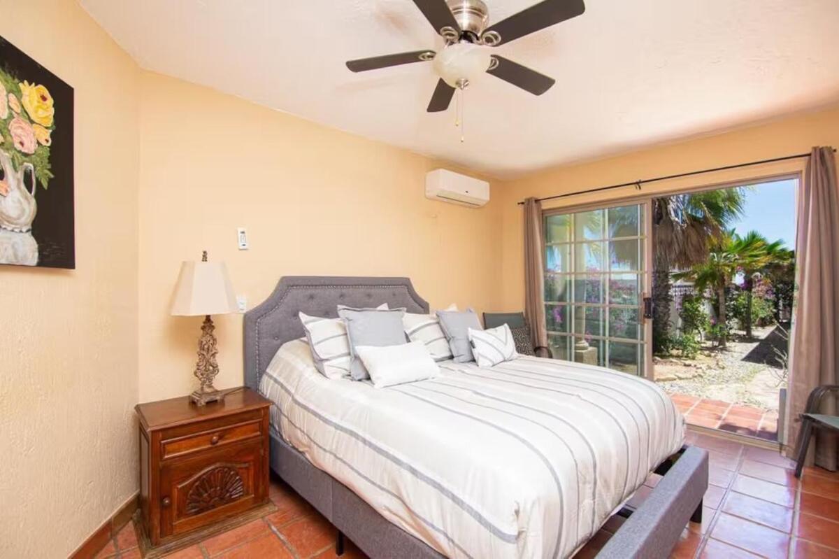 Elegant Hacienda For 20, Ocean Views, Pool Holiday home *