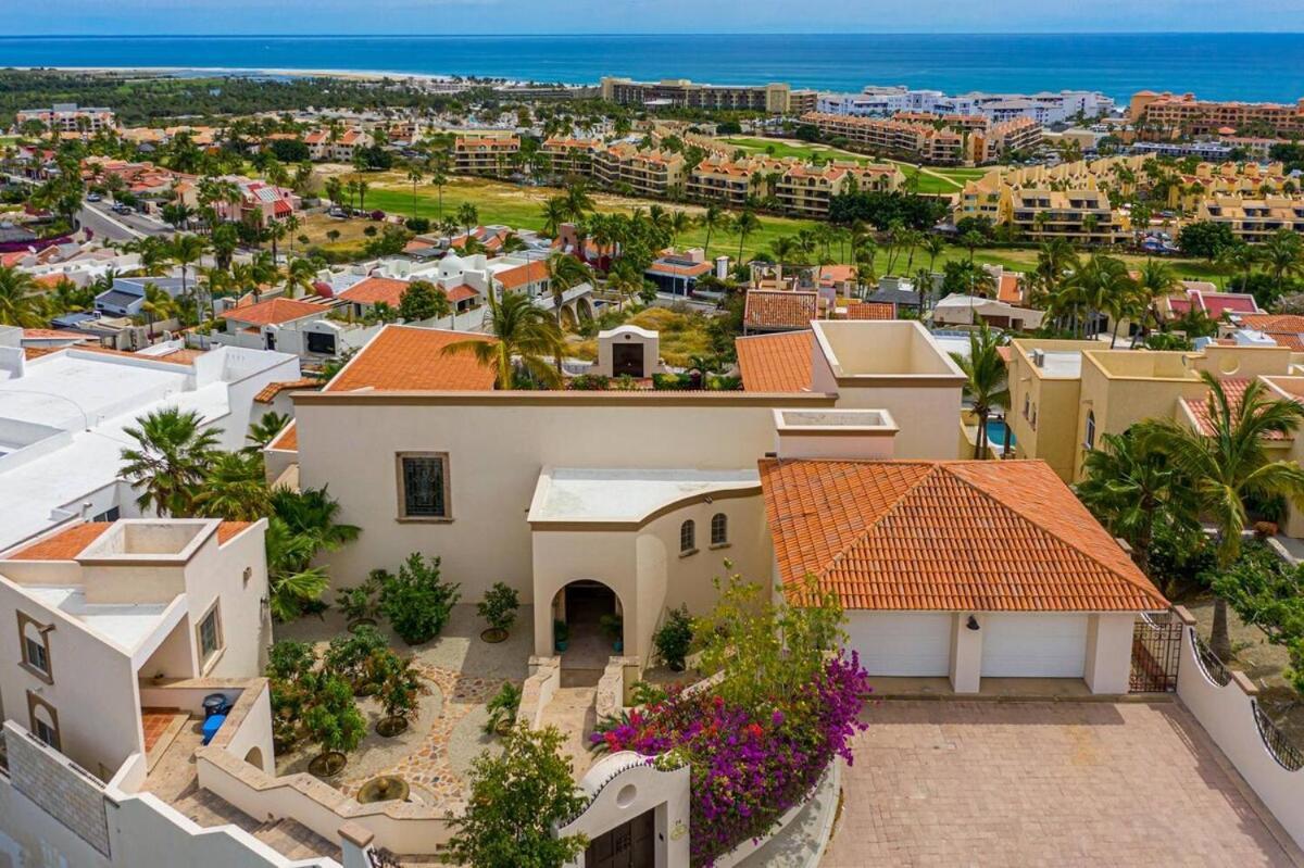Holiday home Elegant Hacienda For 20, Ocean Views, Pool *