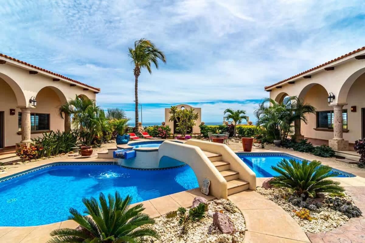 Holiday home Elegant Hacienda For 20, Ocean Views, Pool *