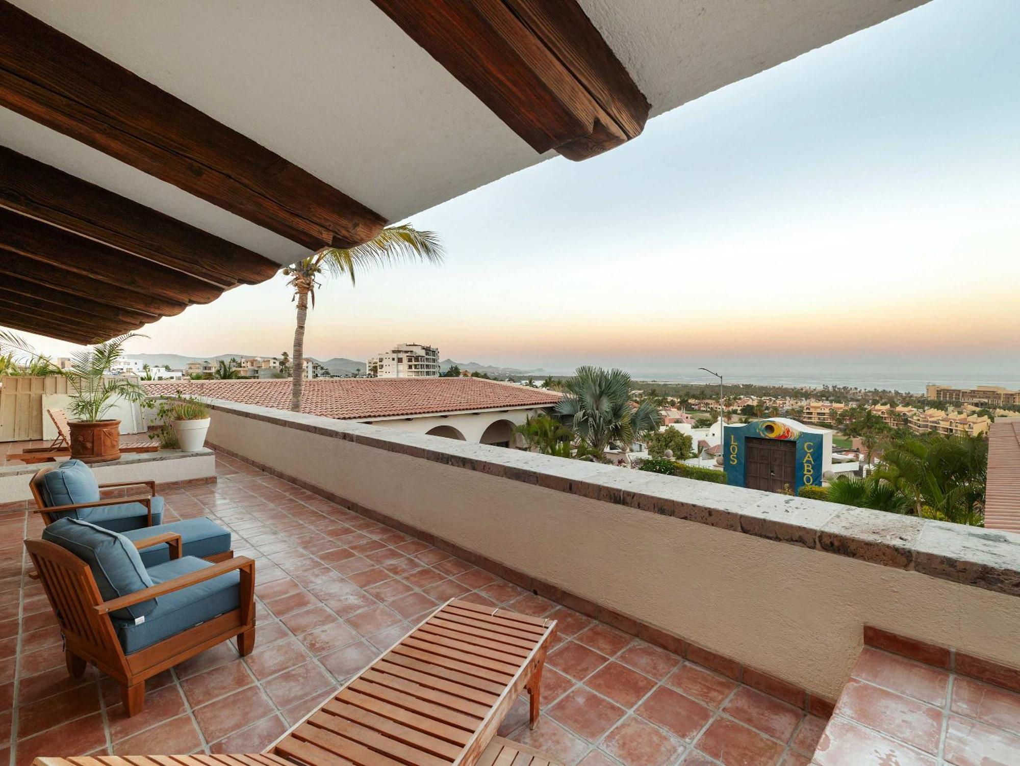 Elegant Hacienda For 20, Ocean Views, Pool *