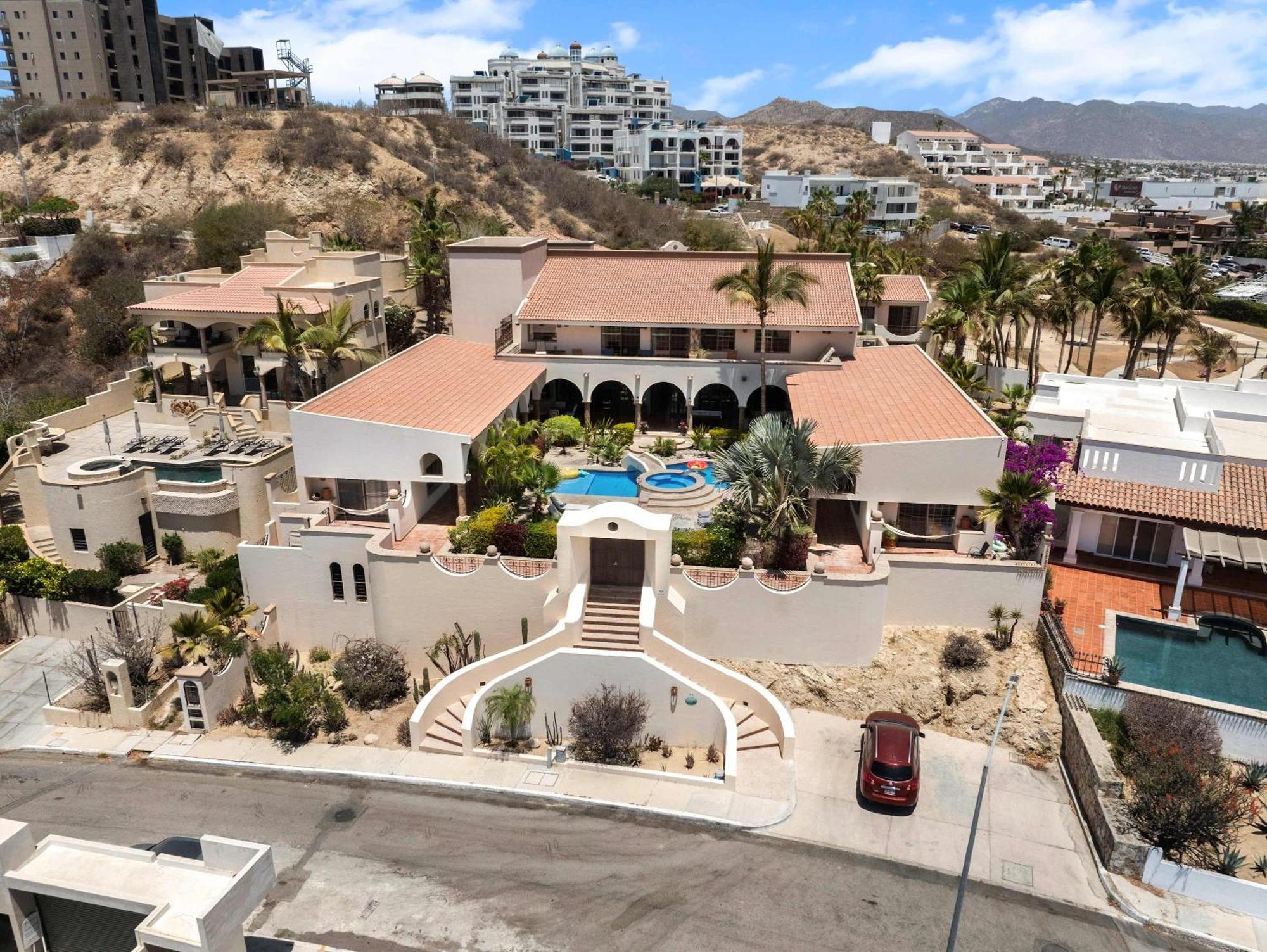 Elegant Hacienda For 20, Ocean Views, Pool Holiday home
