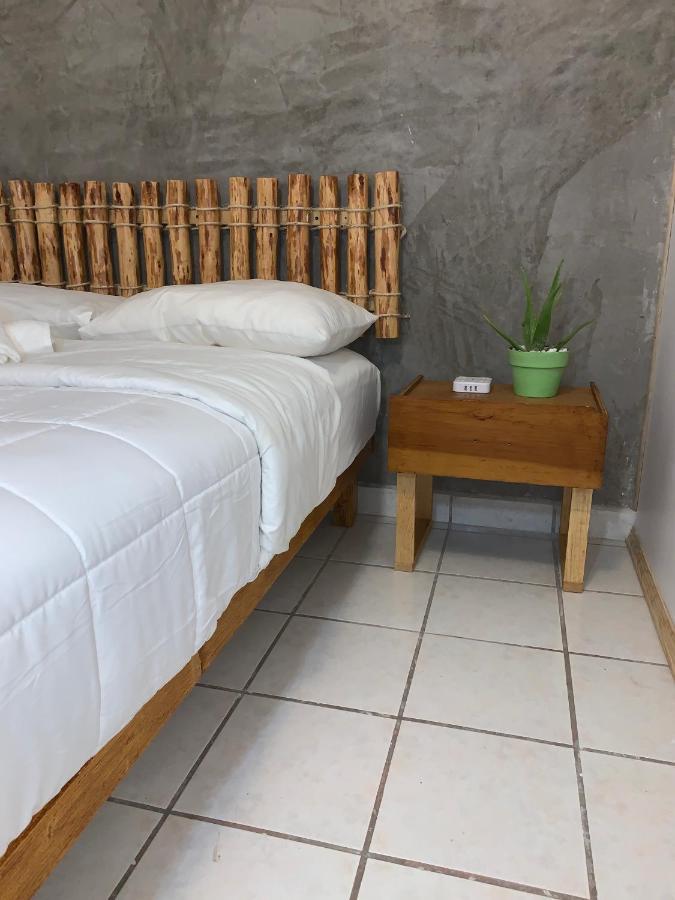 Hostel Desert Heart *