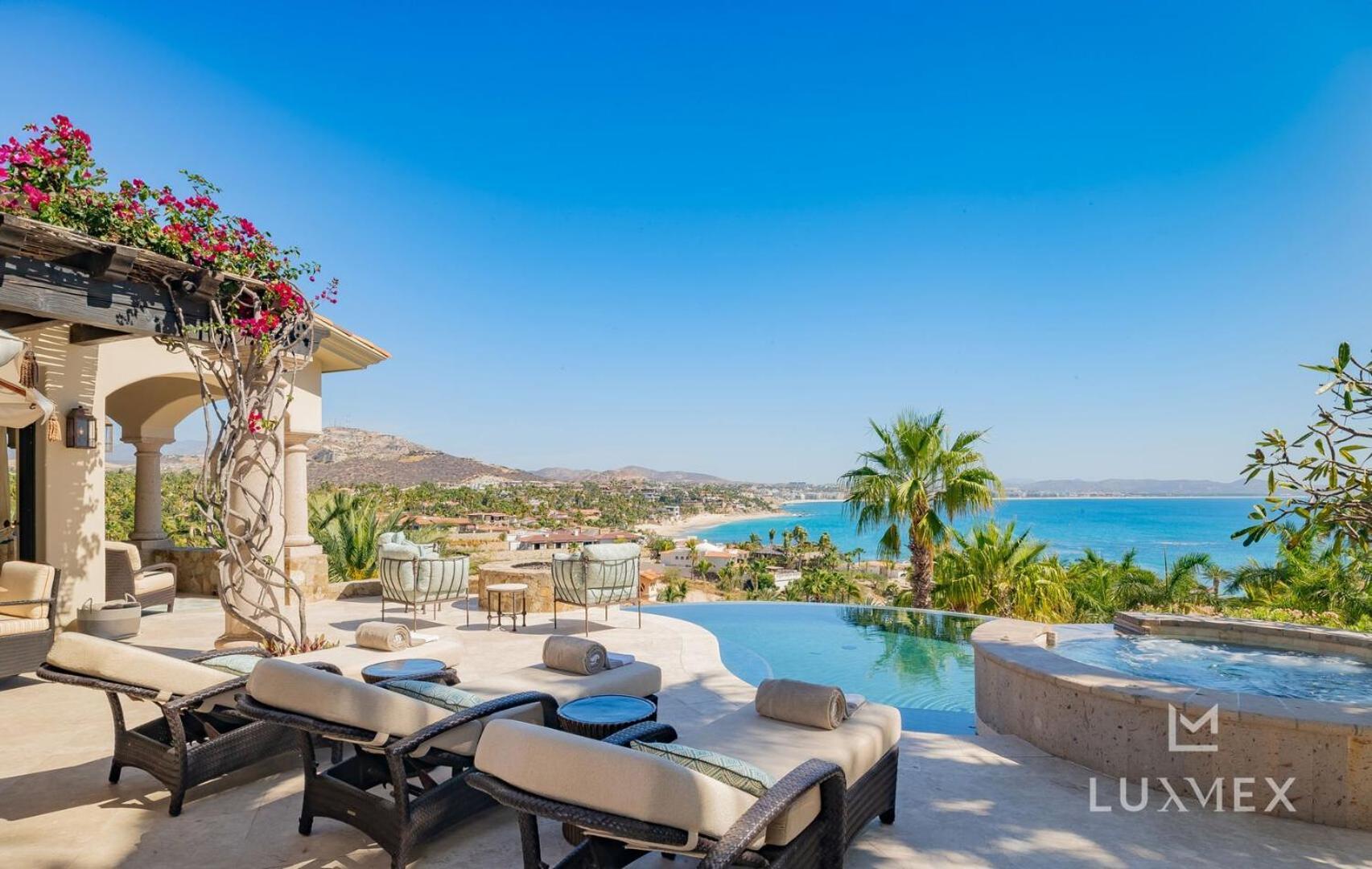 Luxurious Seclusion At Palmilla Fully Staffed - Swimmable Villa *