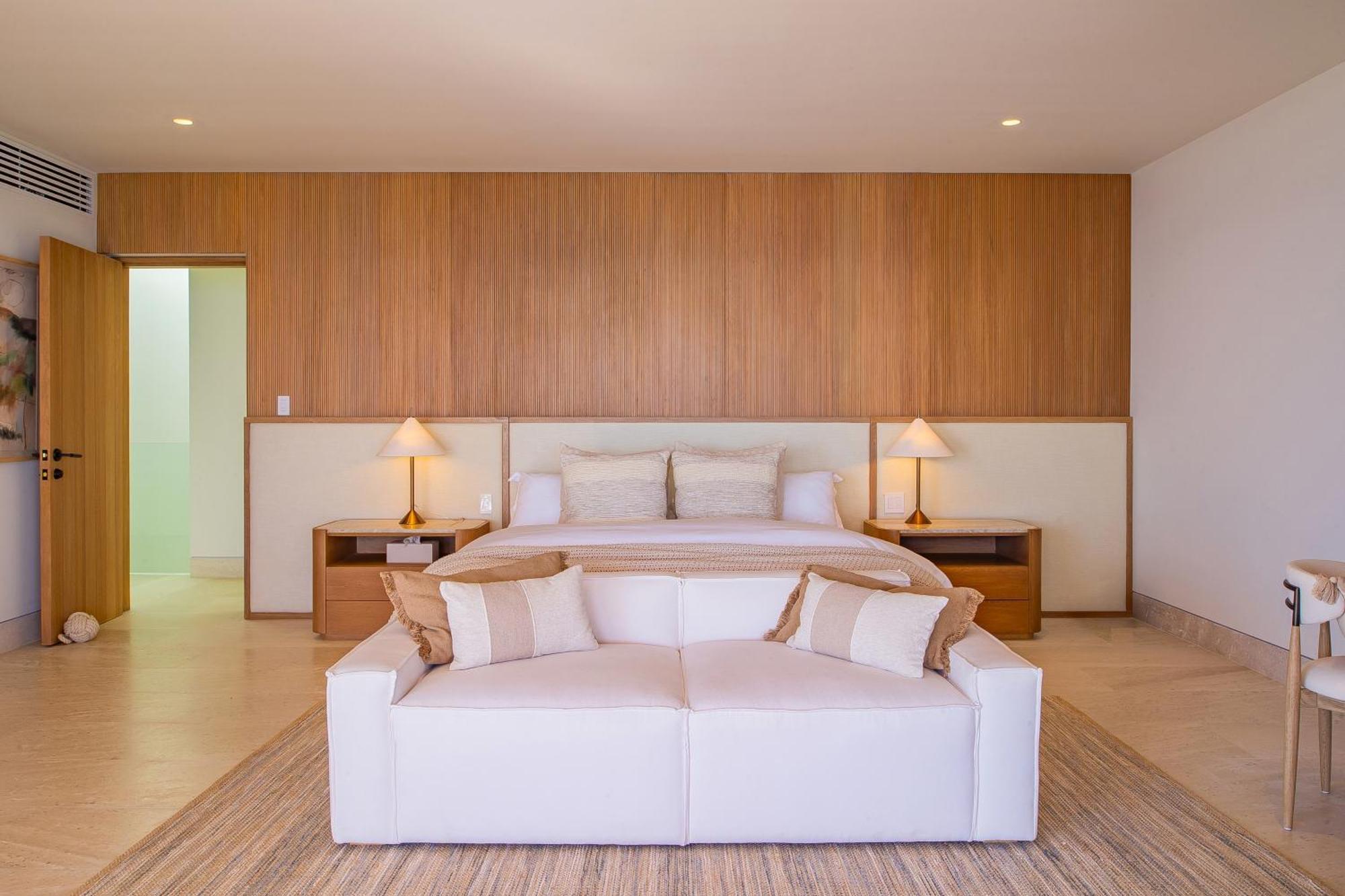 New Stunning Villa, Full Staff, Gym And Has Its Own Private Swimmable San Jose del Cabo