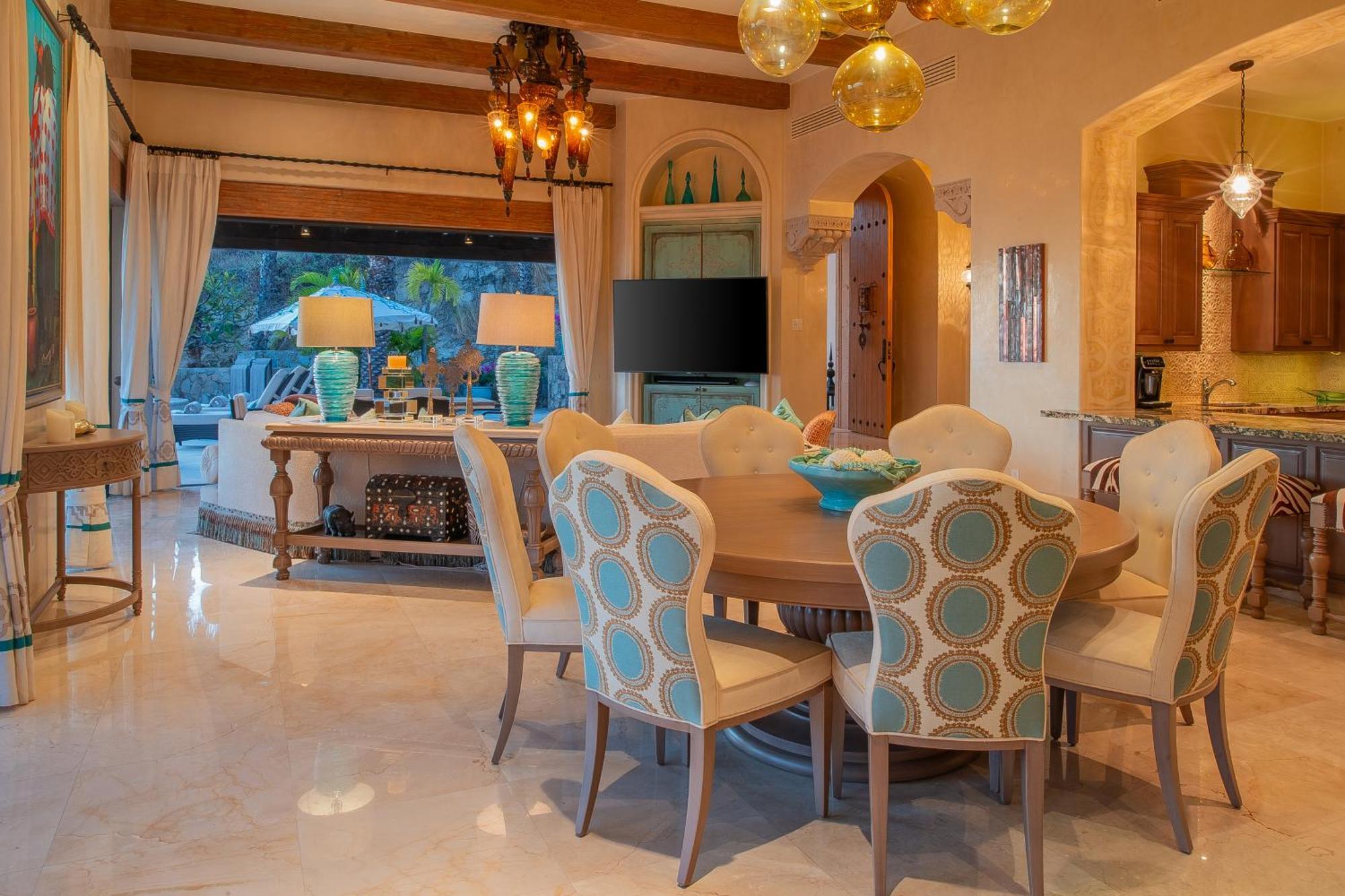 Luxurious Seclusion At Palmilla Fully Staffed - Swimmable Villa