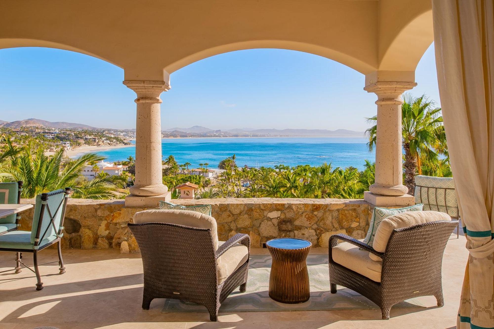 Luxurious Seclusion At Palmilla Fully Staffed - Swimmable *