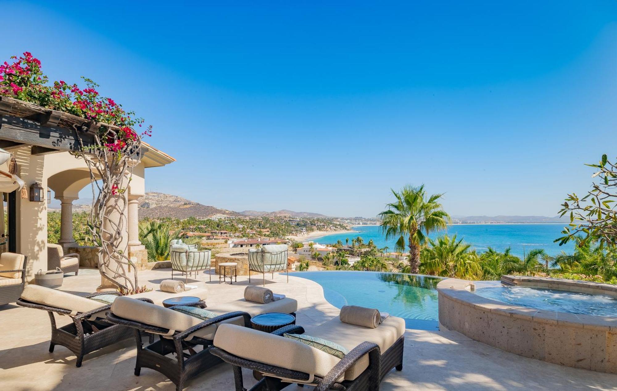 Luxurious Seclusion At Palmilla Fully Staffed - Swimmable *