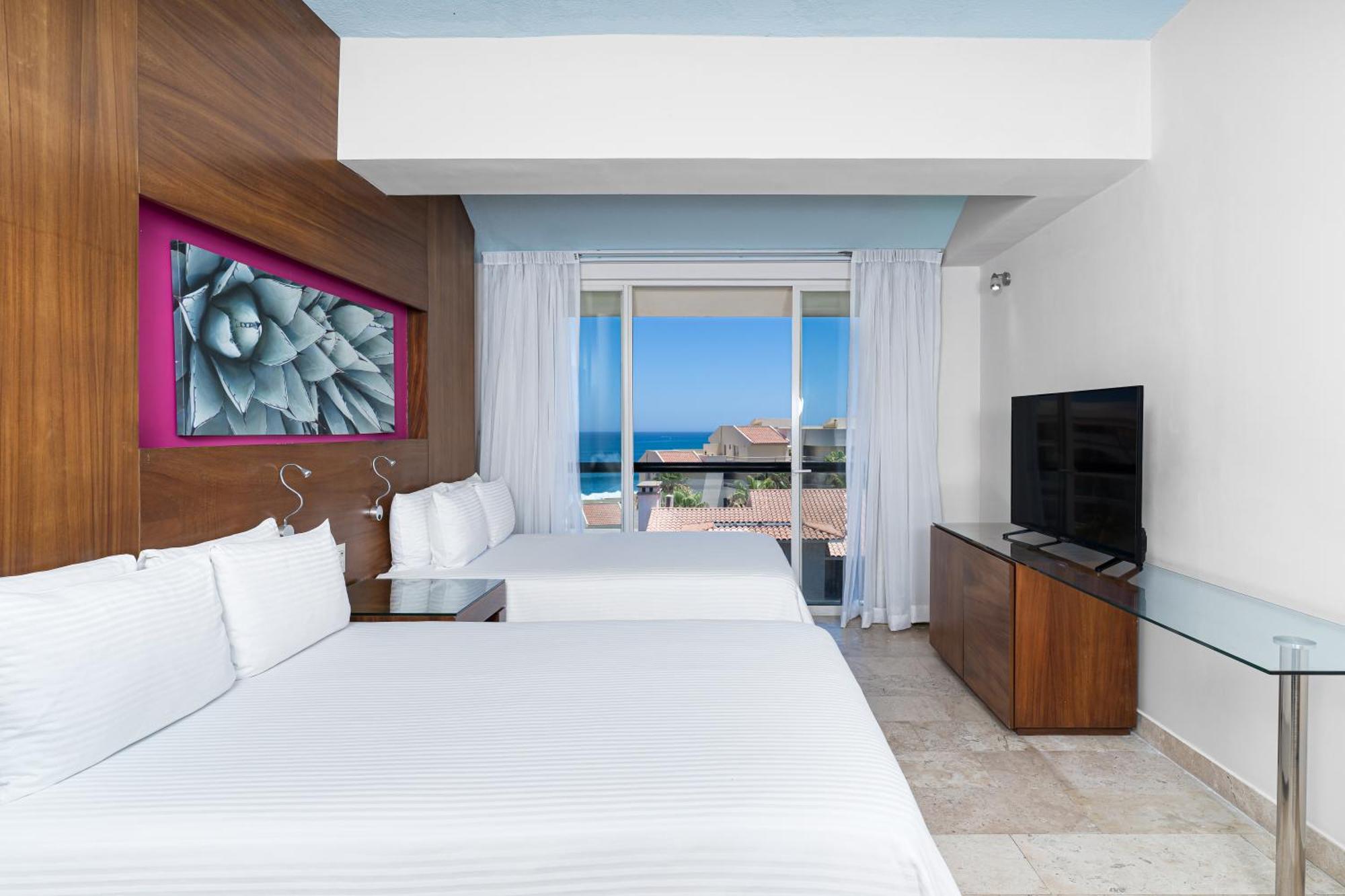 Krystal Grand Cabos
